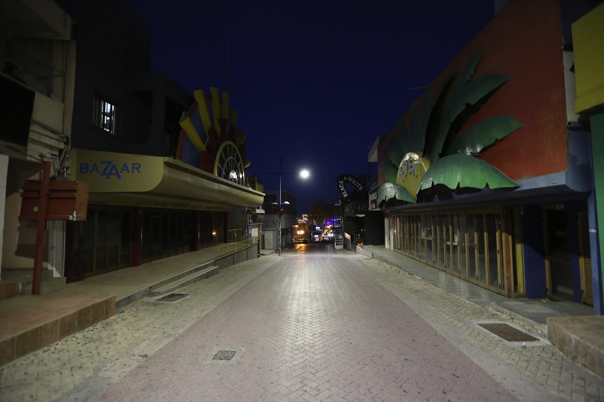 Ομαδική επίθεση σε δύο νεαρούς τα ξημερώματα στην Αγία Νάπα