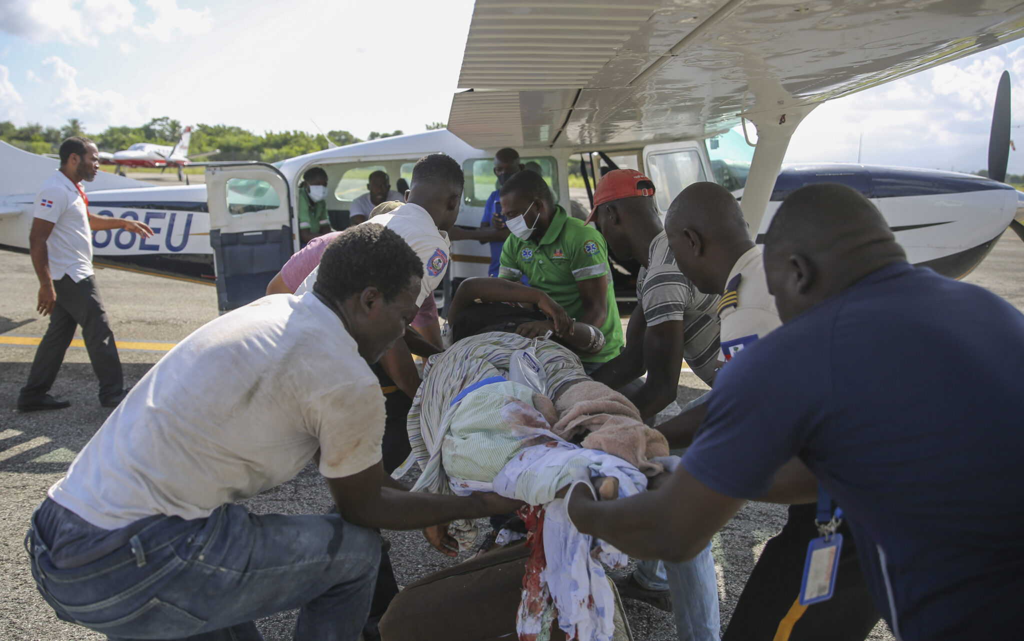 Σεισμός στην Αϊτή: "Αγγίζουν" τους 1,300 οι νεκροί, πάνω από 5,700 τραυματίες