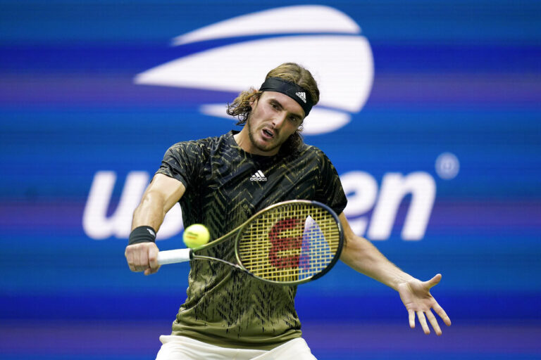 Στο δεύτερο γύρο του US Open με διπλή ανατροπή ο Τσιτσιπάς