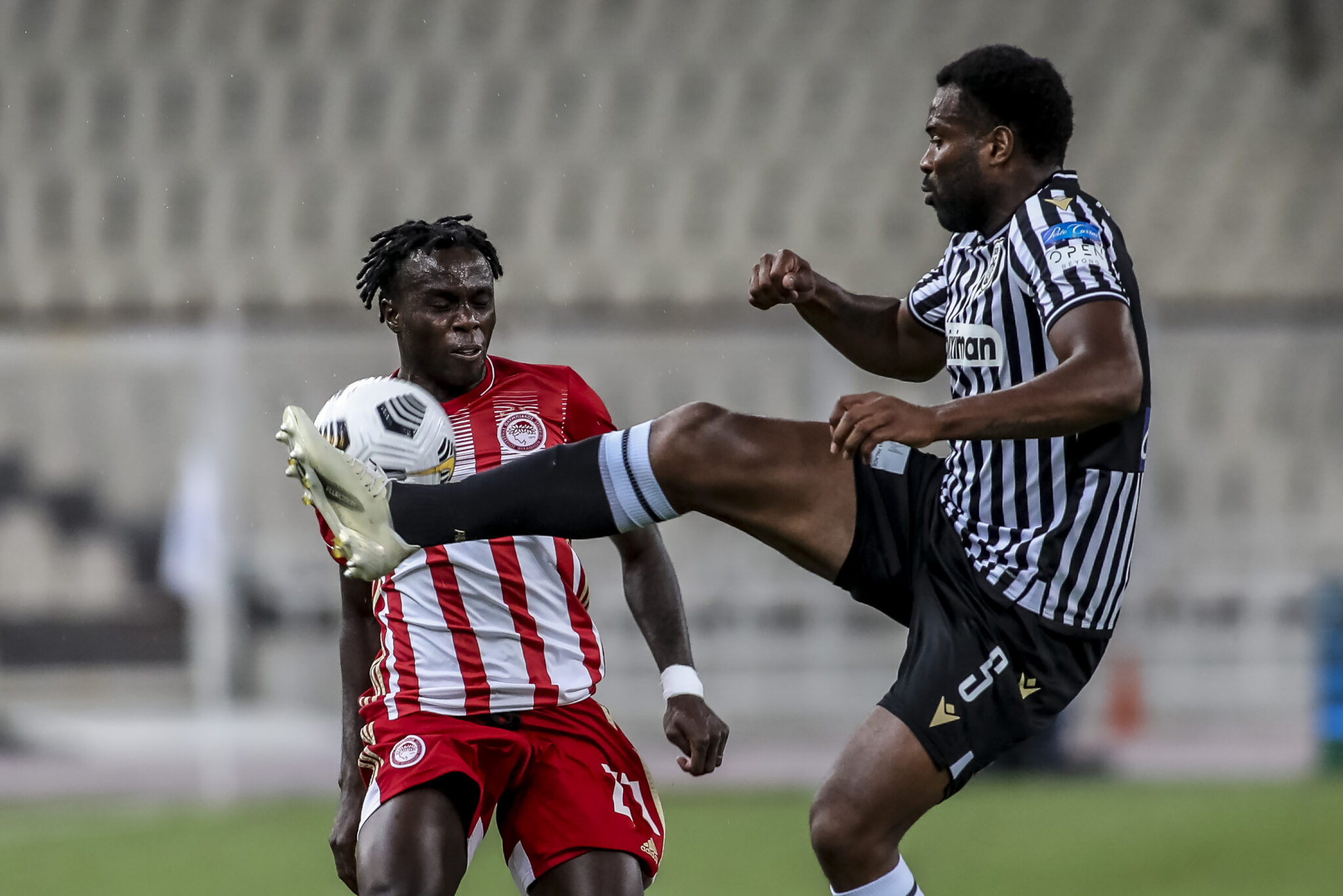 Super League: Όλα στον «αέρα», νέα αναβολή για το πρωτάθλημα