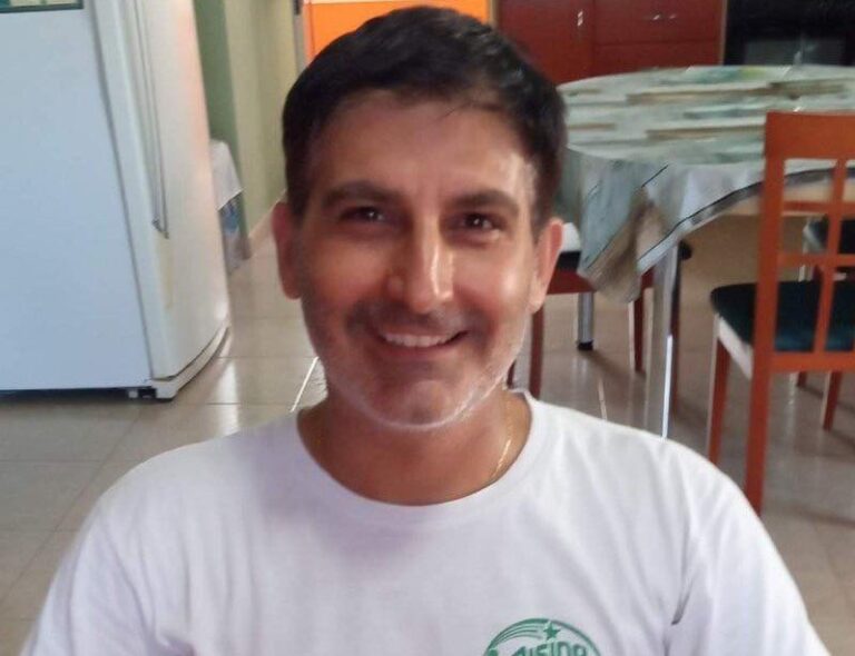 Πατέρας δύο ανήλικων παιδιών ο 43χρονος Κυριάκος που "έφυγε" με κορωνοϊό