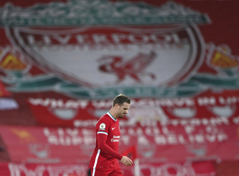 «Δένει» Χέντερσον η Λίβερπουλ