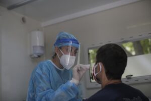 Τρεις νεκροί και ακόμη 433 κρούσματα κορωνοϊού στην Κύπρο