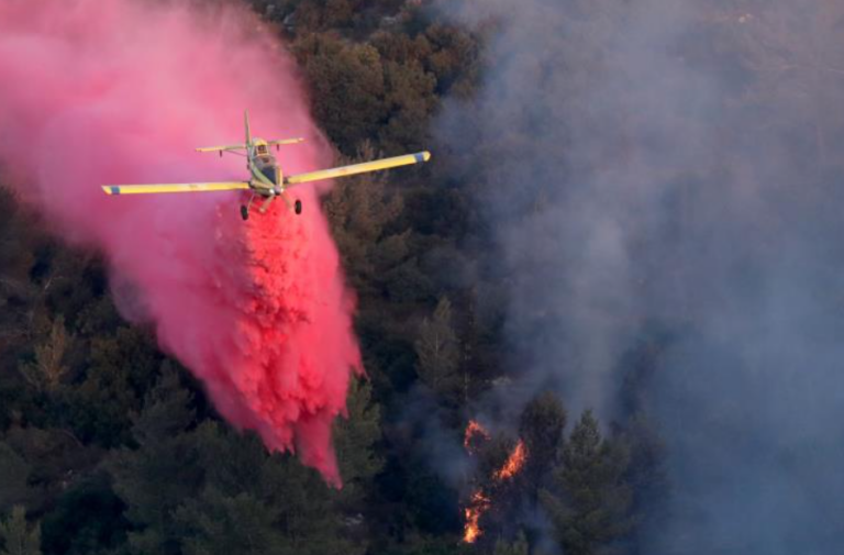 Ανεξέλεγκτη πυρκαγιά έξω από την Ιερουσαλήμ: Πυροσβέστες εκκενώνουν πόλεις
