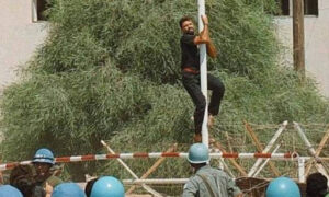 ΦΩΤΟ: 25 χρόνια από τη δολοφονία του Σολωμού και το έγκλημα παραμένει ατιμώρητο