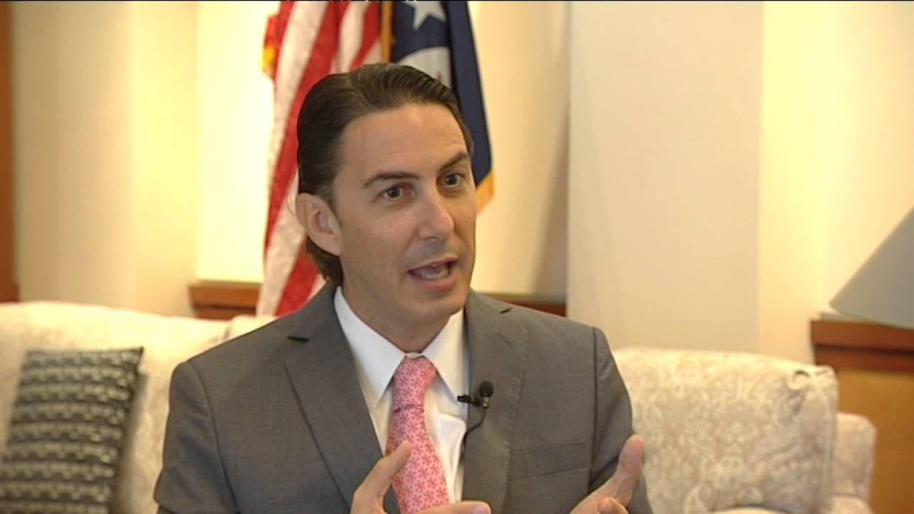 Ένας παλιός γνώριμος επιστρέφει σε κρίσιμο πόστο στις ΗΠΑ