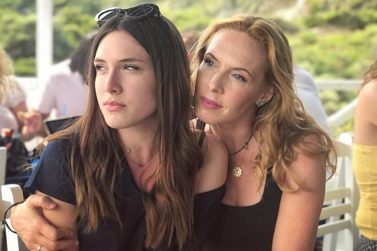 Αφροδίτη Λιάντου: Η κόρη της Παπούλια μιλάει για το τηλεοπτικό της ντεμπούτο