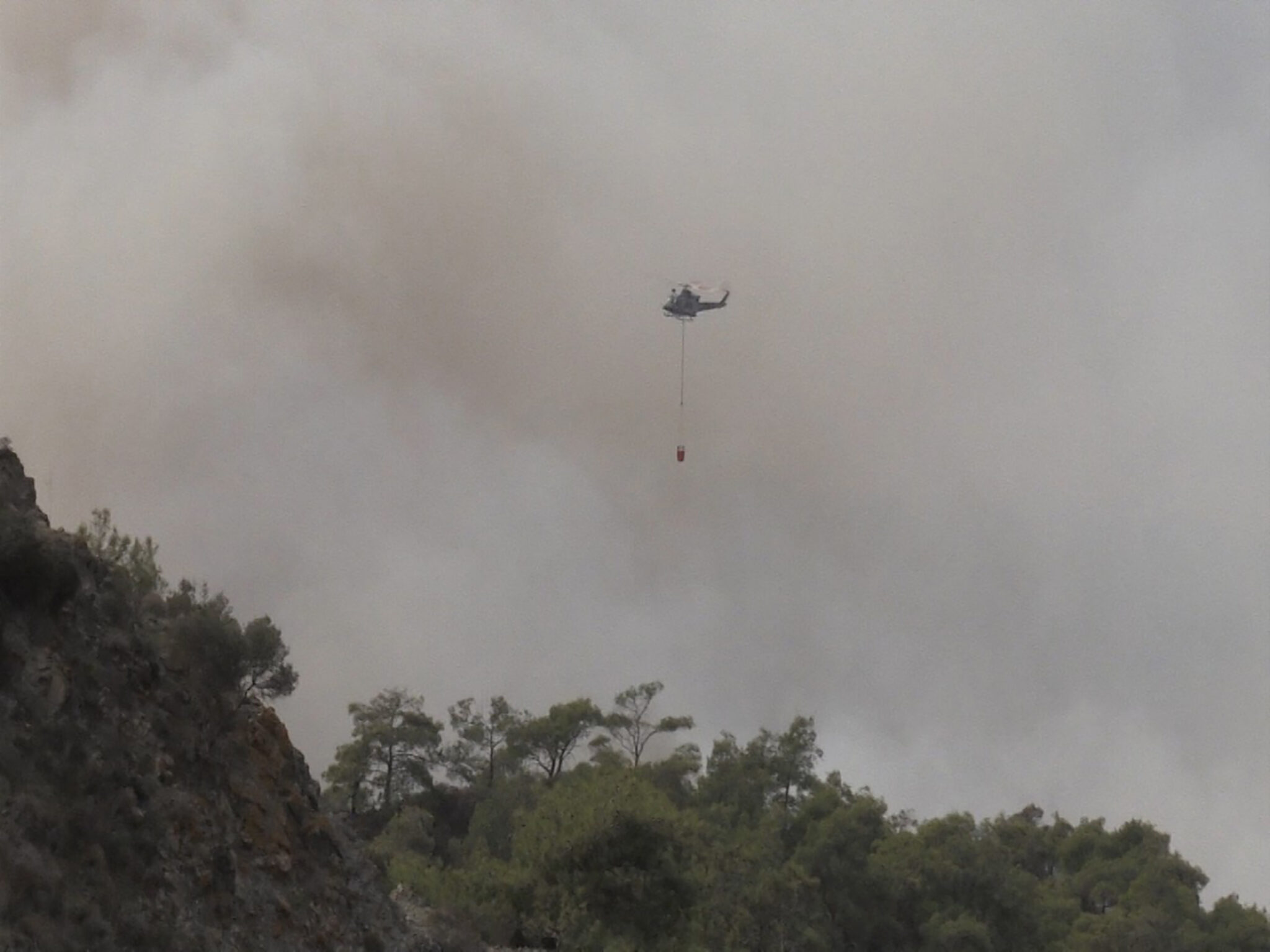 Μεγάλη φωτιά στην Αιτωλοακαρνανία, εκκενώθηκαν δύο οικισμοί