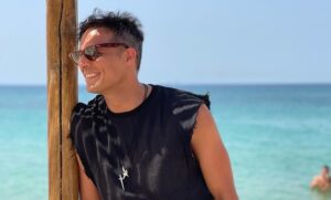 Σάββας Πούμπουρας: Παρ’ ολίγον ατύχημα για τον παρουσιαστή