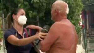 ΒΙΝΤΕΟ: H στιγμή που ηλικιωμένος ξεσπά σε λυγμούς και η αντίδραση δημοσιογράφου