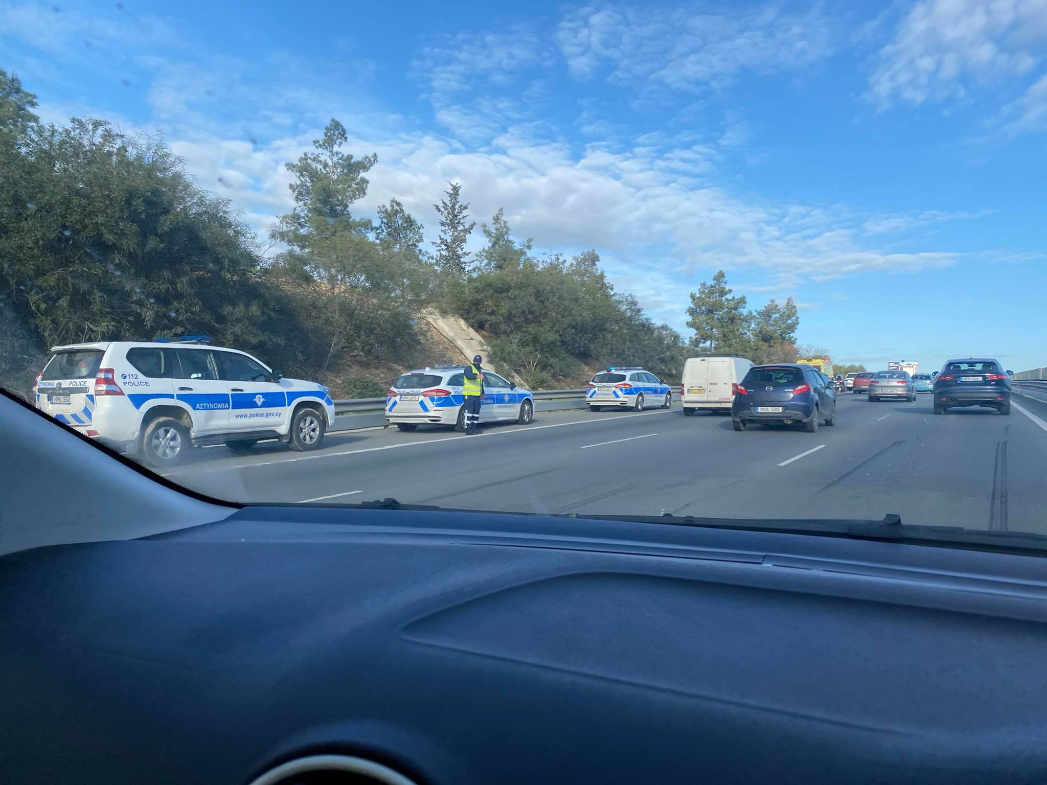 ΒΙΝΤΕΟ: Καραμπόλα τεσσάρων οχημάτων στον αυτο/δρομο Λευκωσίας-Λεμεσού