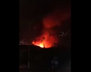 ΒΙΝΤΕΟ: Σε κινητοποίηση η Πυροσβεστική μετά από πυρκαγιά στη Δρούσεια