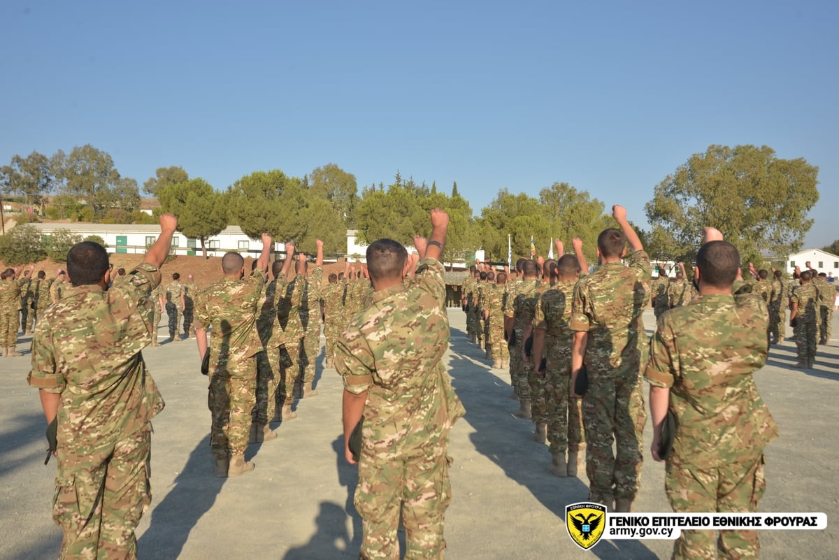 Έρευνα σε στρατόπεδο της Λευκωσίας για τους εθνοφρουρούς με τα πλαστά Safepass