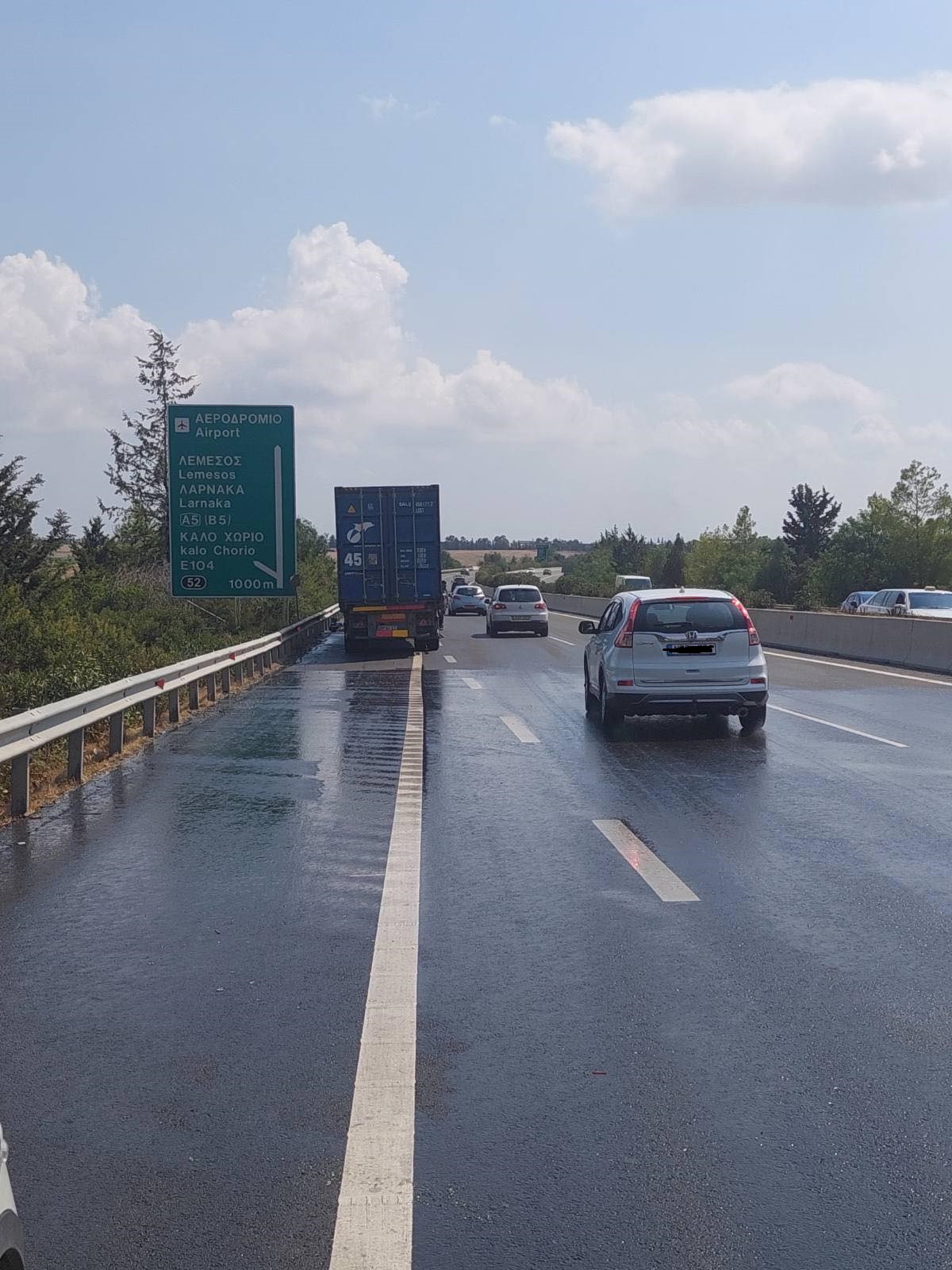 Ξανά στην κυκλοφορία το highway Ριζοελιάς – Λάρνακας με κατεύθυνση το αεροδρόμιο