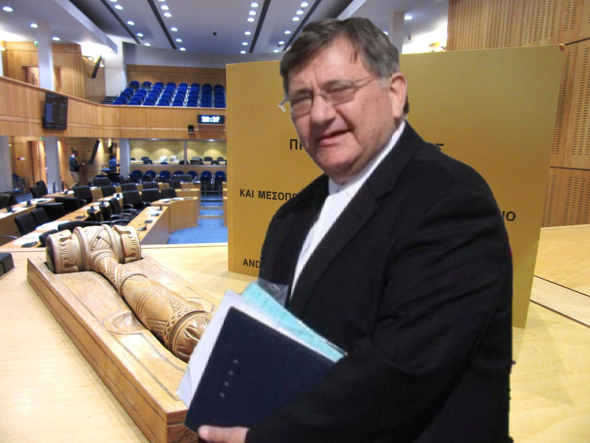 Βετεράνοι βουλευτές αναλαμβάνουν να "καθαρίσουν" προβληματικούς νόμους