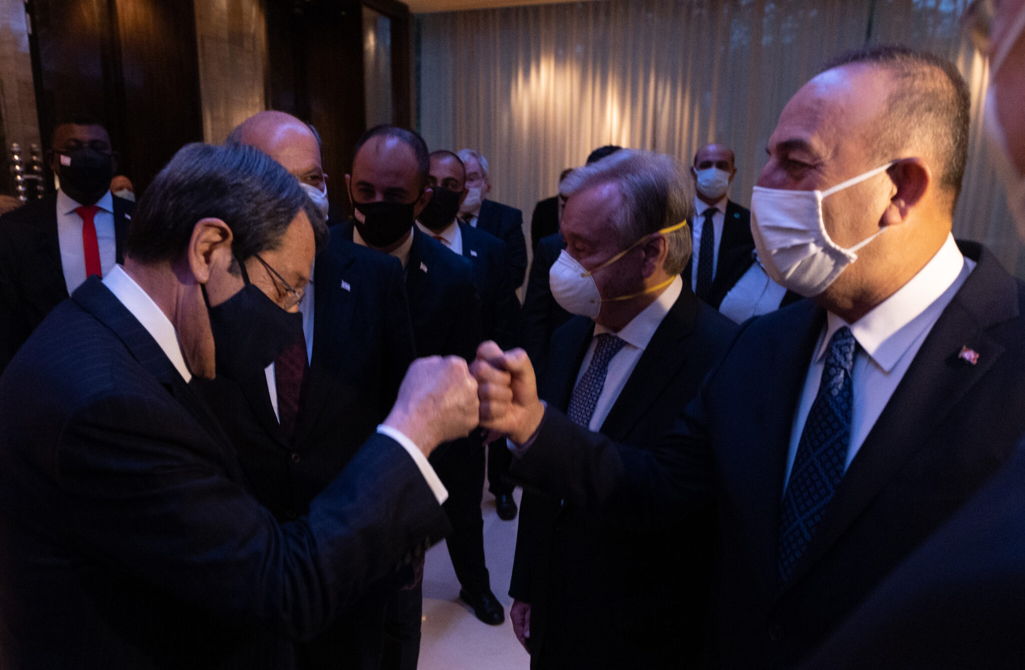 Συνάντηση «στο πόδι» για Αναστασιάδη-Τσαβούσογλου