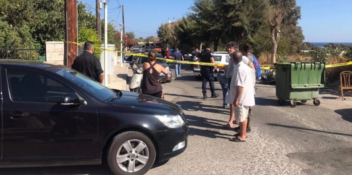 Φρικιαστική γυναικοκτονία:Σκότωσε την πρώην του με καραμπίνα στη μέση του δρόμου