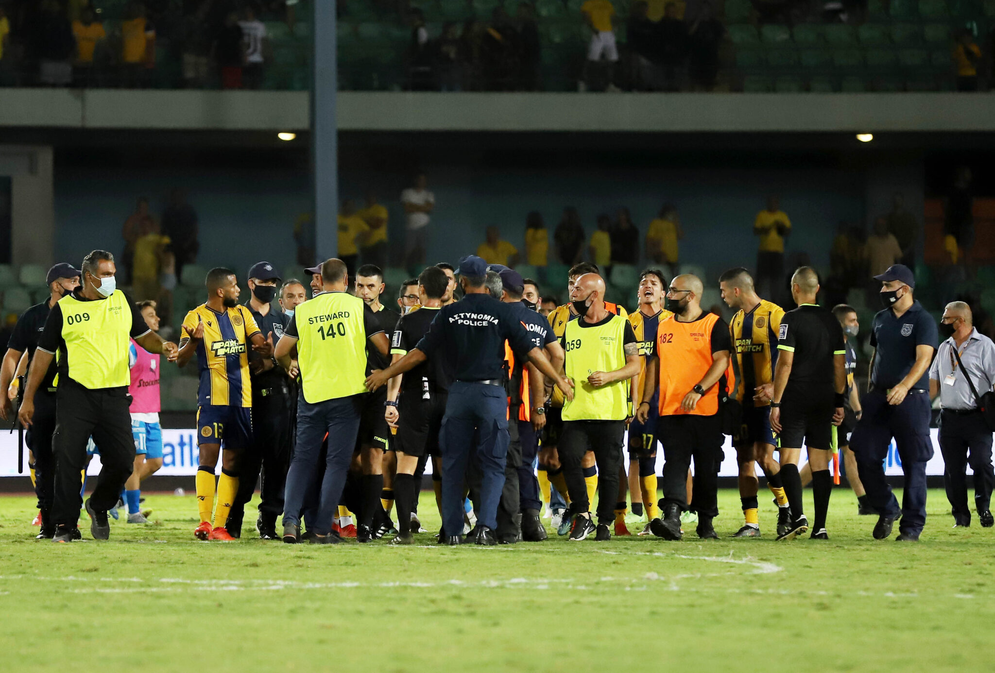 «Να πρυτανεύσει άμεσα πνεύμα αλληλοσεβασμού μεταξύ των φιλάθλων μας»