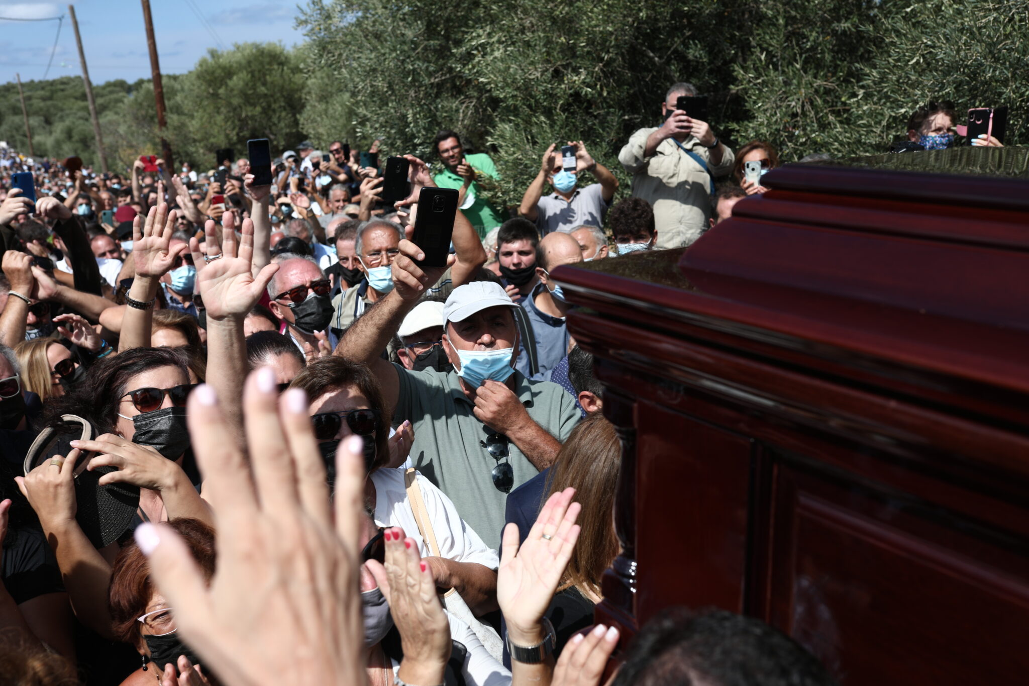Τραγούδια, συγκίνηση και τιμή στον παγκόσμιο Έλληνα (ΒΙΝΤΕΟ)