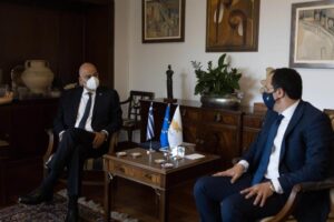 Δένδιας σε Χριστοδουλίδη: Αρωγός στην Κυπριακή Δημοκρατία η Ελλάδα