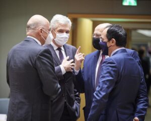 ΥΠΕΞ: Η ΕΕ πρέπει να συμμετέχει πιο ενεργά στις εξελίξεις στην περιοχή