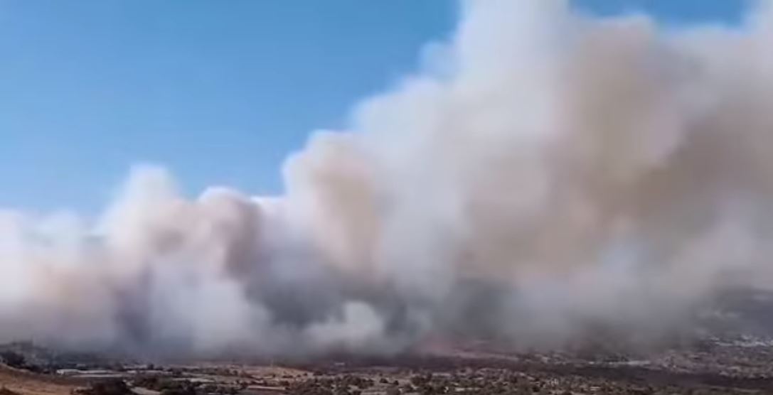 Μάχη με τις φλόγες σε δυο περιοχές της επαρχίας Λεμεσού (ΒΙΝΤΕΟ)