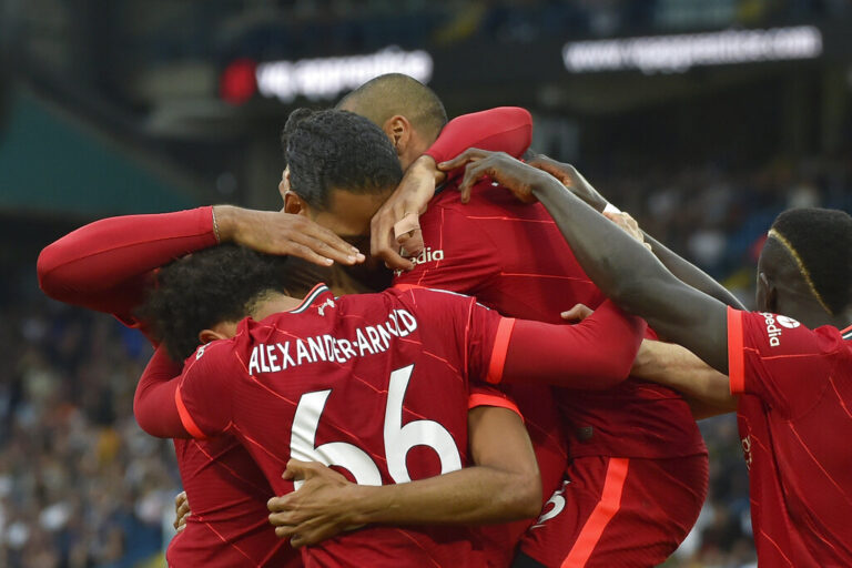 Σίφουνας Λίβερπουλ πέρασε από το Λιντς