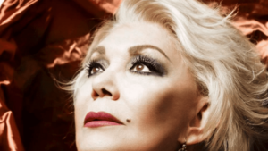 Μαρινέλλα: H αφοπλιστική της απάντηση για το πότε θα σταματήσει το τραγούδι