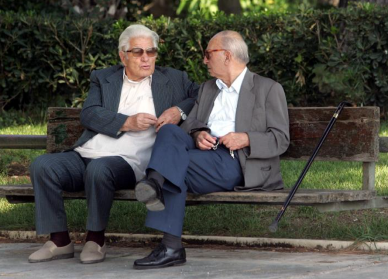 Αυξήθηκαν ρεύμα και καύσιμα και "γονατίζουν" τα νοικοκυριά συνταξιούχων