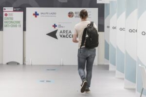 Σε εφαρμογή το "πράσινο πάσο εμβολιασμού" στην Ιταλία