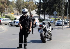 Σαρωτικοί έλεγχοι για τα μέτρα: Πρόστιμο σε έντεκα επιχειρηματίες