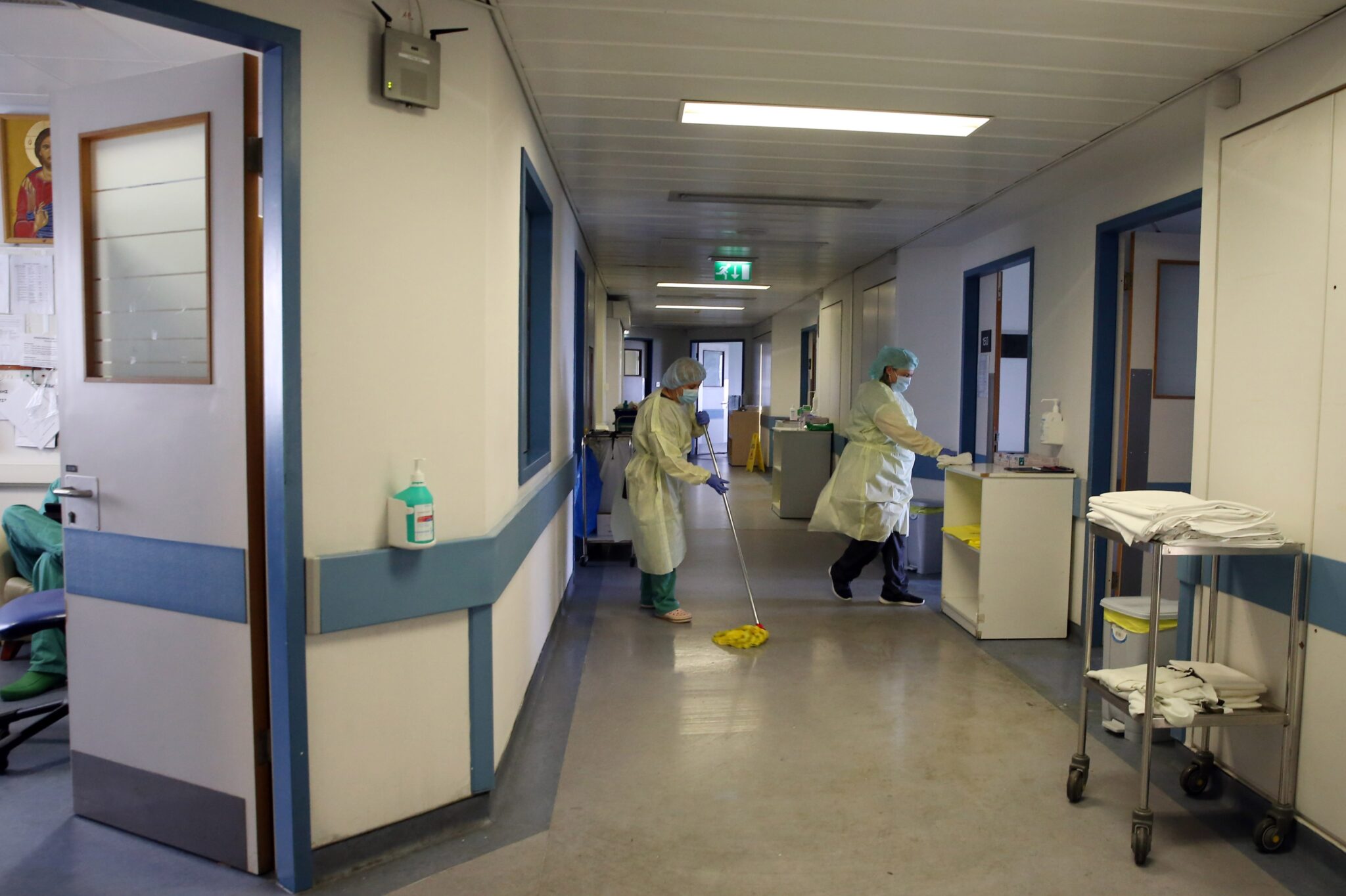 51χρονος το νέο θύμα της πανδημίας στην Κύπρο, ακόμη 100 νέα κρούσματα