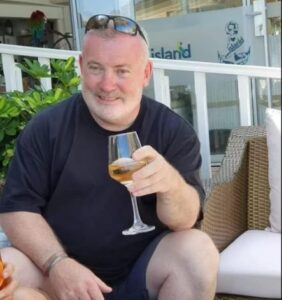 Θρήνος για τον παππού που πνίγηκε για να σώσει τα εγγόνια του στην Κρήτη