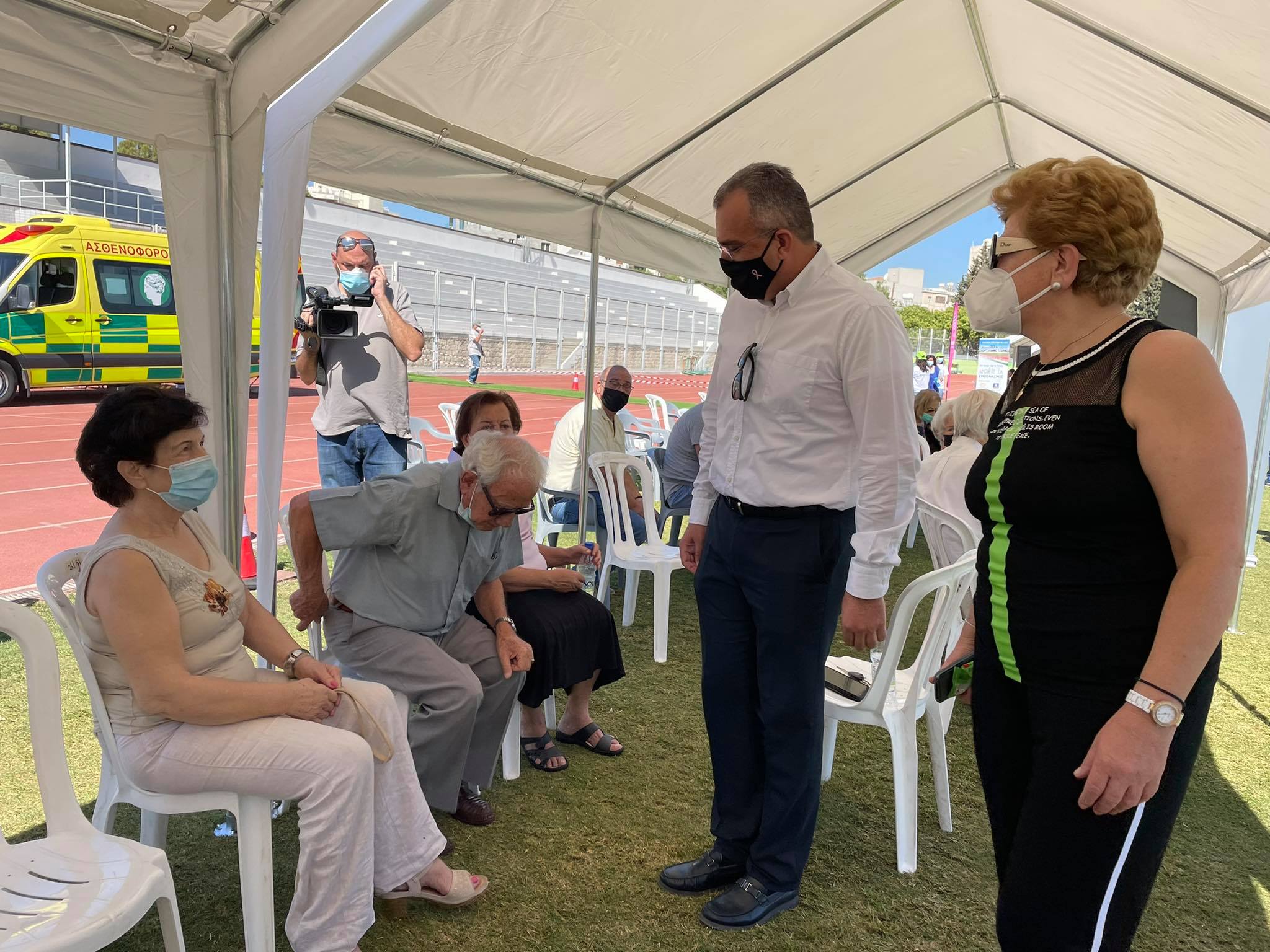 Πάνω από 500 εμβολιασμοί σε μόλις 3 ώρες στο μεγάλο walk in κέντρο στη Λεμεσό