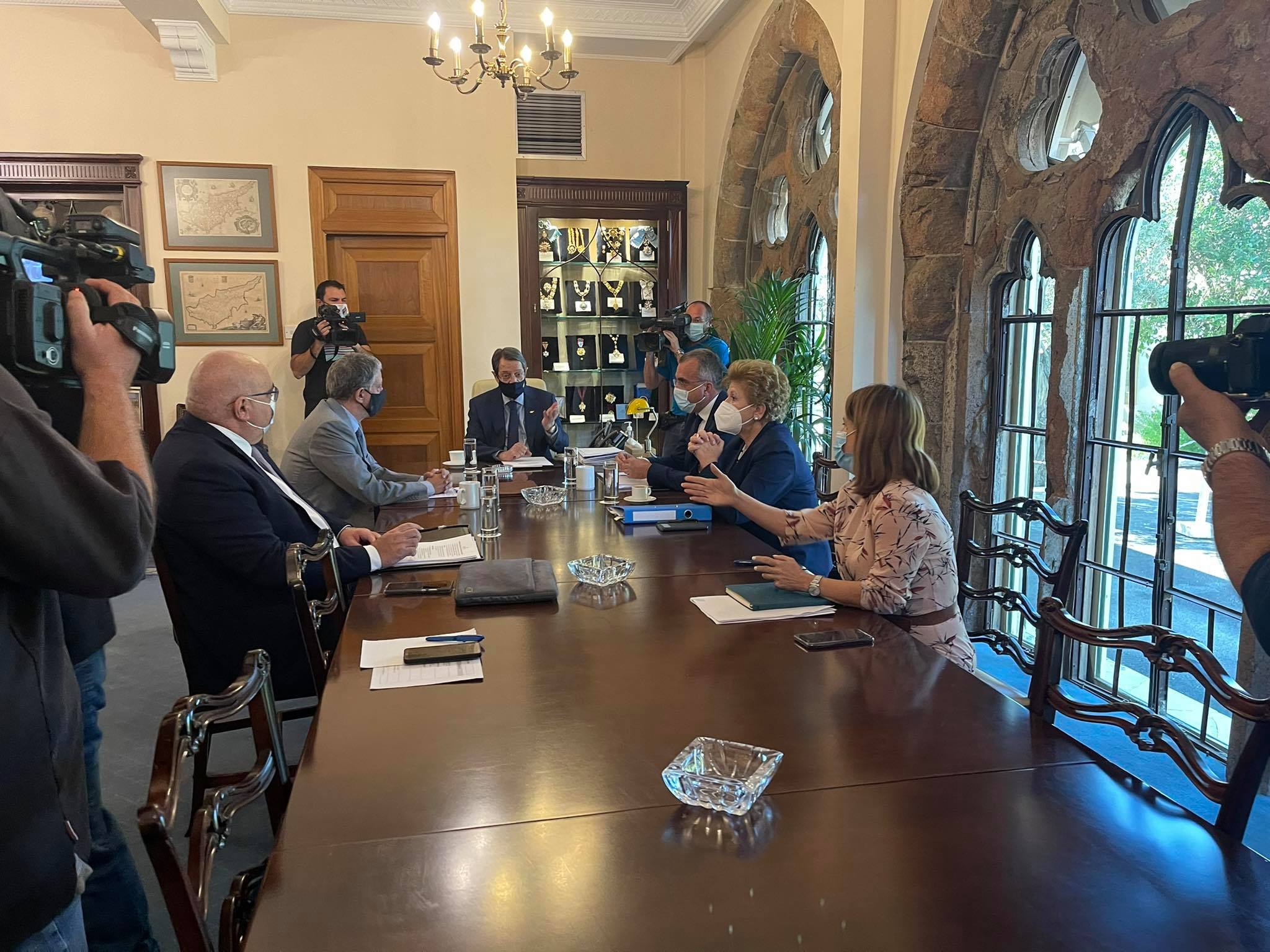 Για τα προβλήματα στα κρατικά νοσηλευτήρια ενημερώνει τον ΠτΔ ο ΟΚΥπΥ (ΒΙΝΤΕΟ)