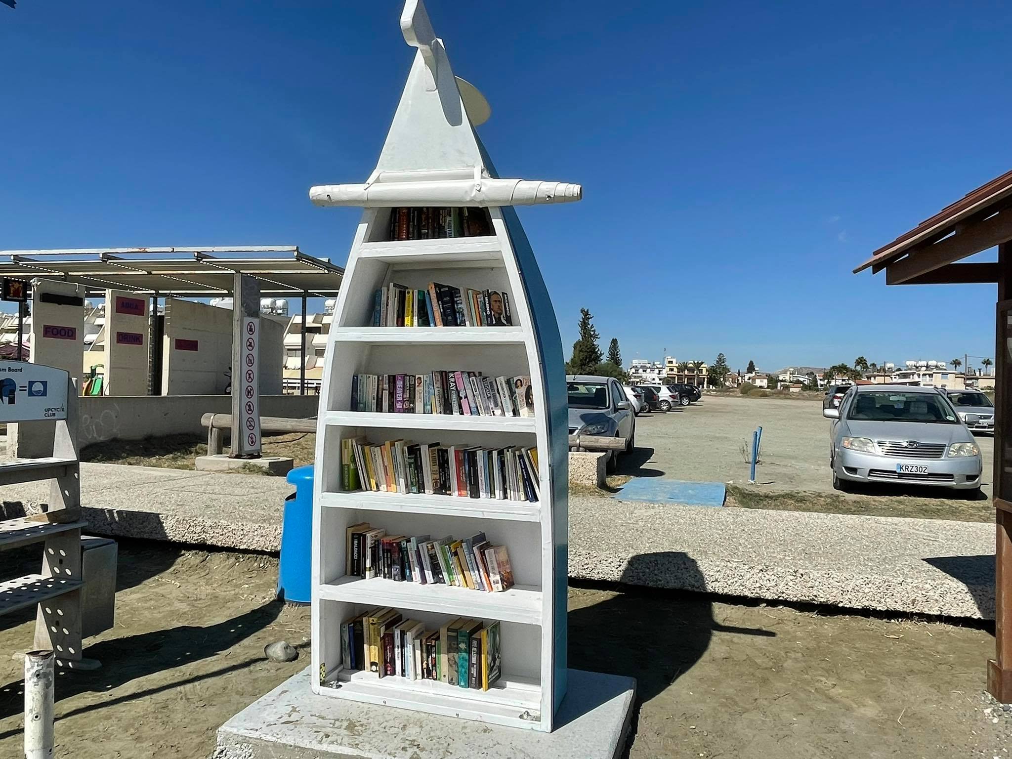 ΒΙΝΤΕΟ: Ταξίδι με βάρκα στον… μαγικό κόσμο του βιβλίου, στην παραλία Ορόκλινης