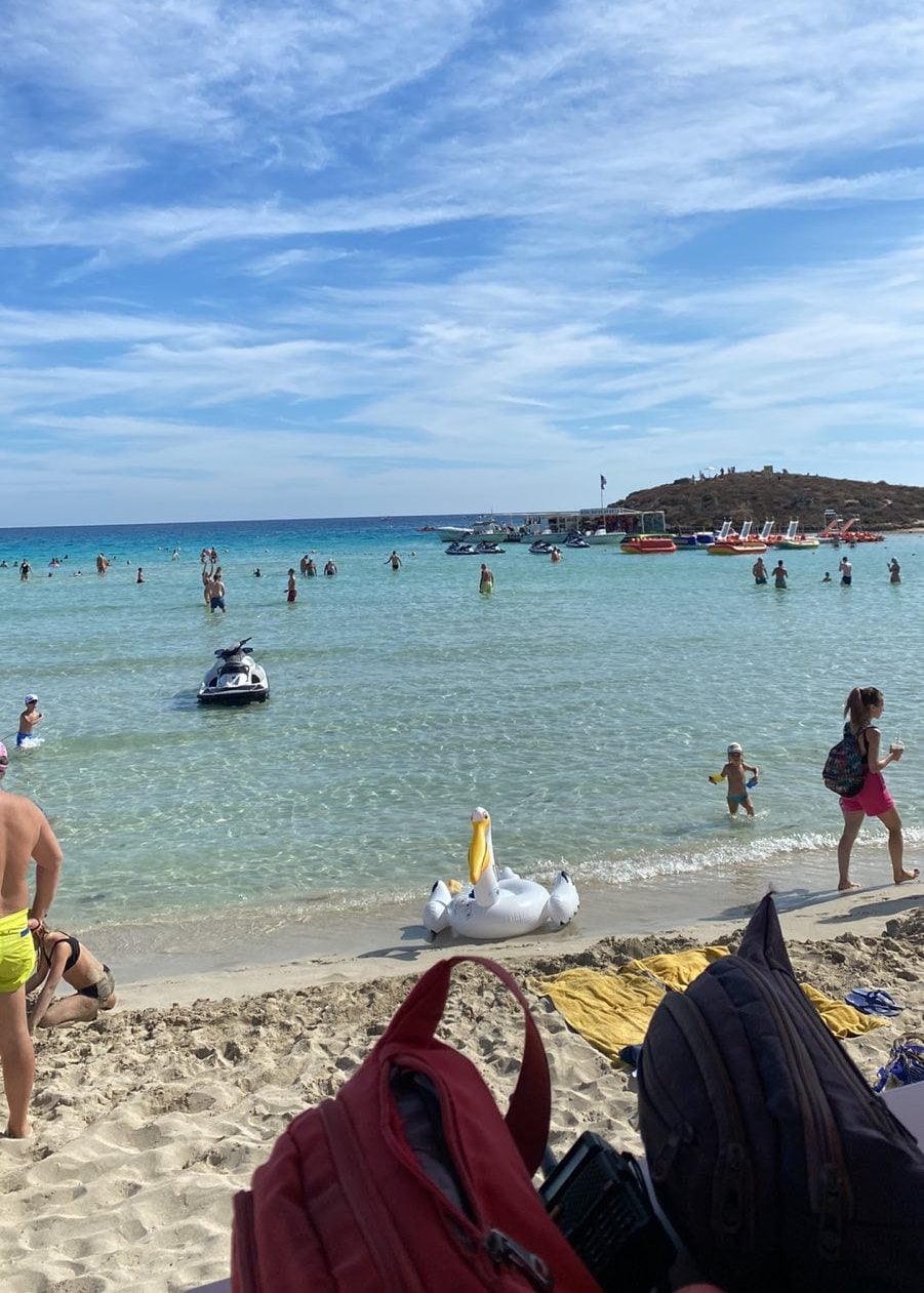 Σωτήρια επέμβαση ναυαγοσωστών: Επανέφεραν στη ζωή 75χρονη στο Nissi Beach