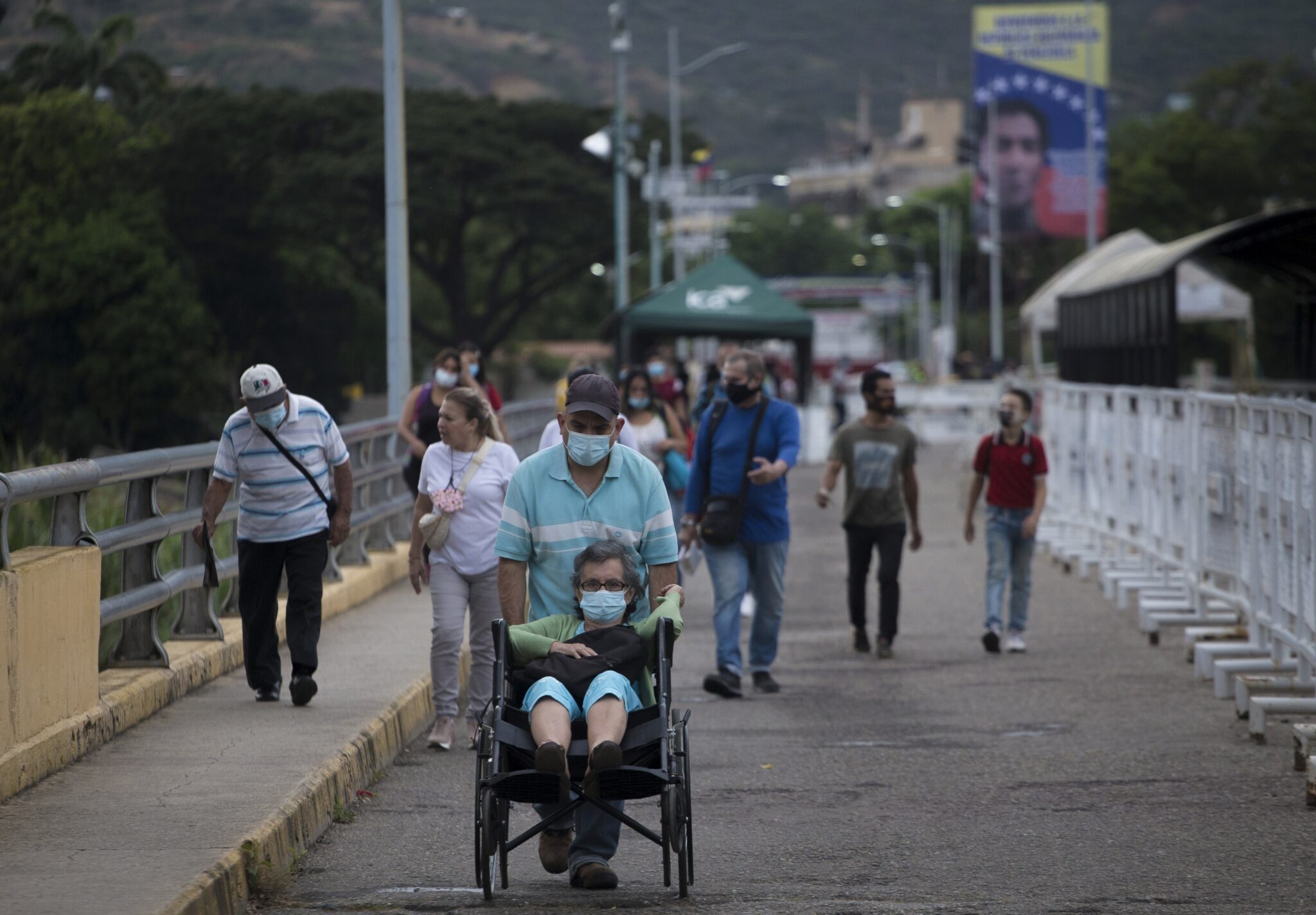 Βενεζουέλα: "Φωτεινοί σηματοδότες" σε εστιατόρια για έλεγχο των εμβολιασμένων