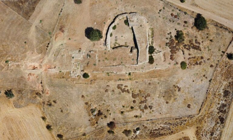 Ανασκαφές φέρνουν στο "φως" ανακτορικό συγκρότημα της Παλαίπαφου (ΒΙΝΤΕΟ)