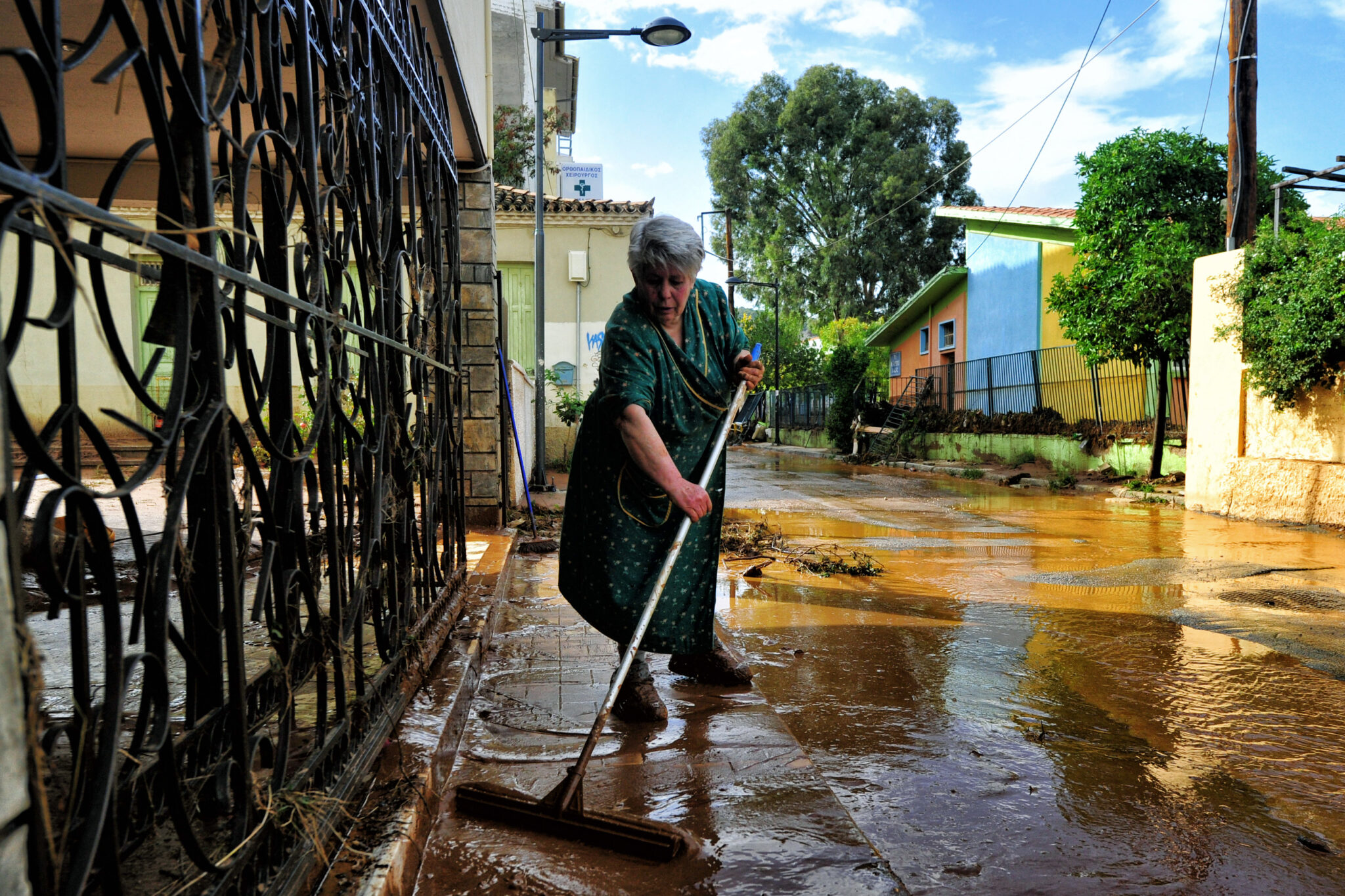 70χρονος άνδρας αγνοείται στην Εύβοια, κάλεσε τις Αρχές για βοήθεια