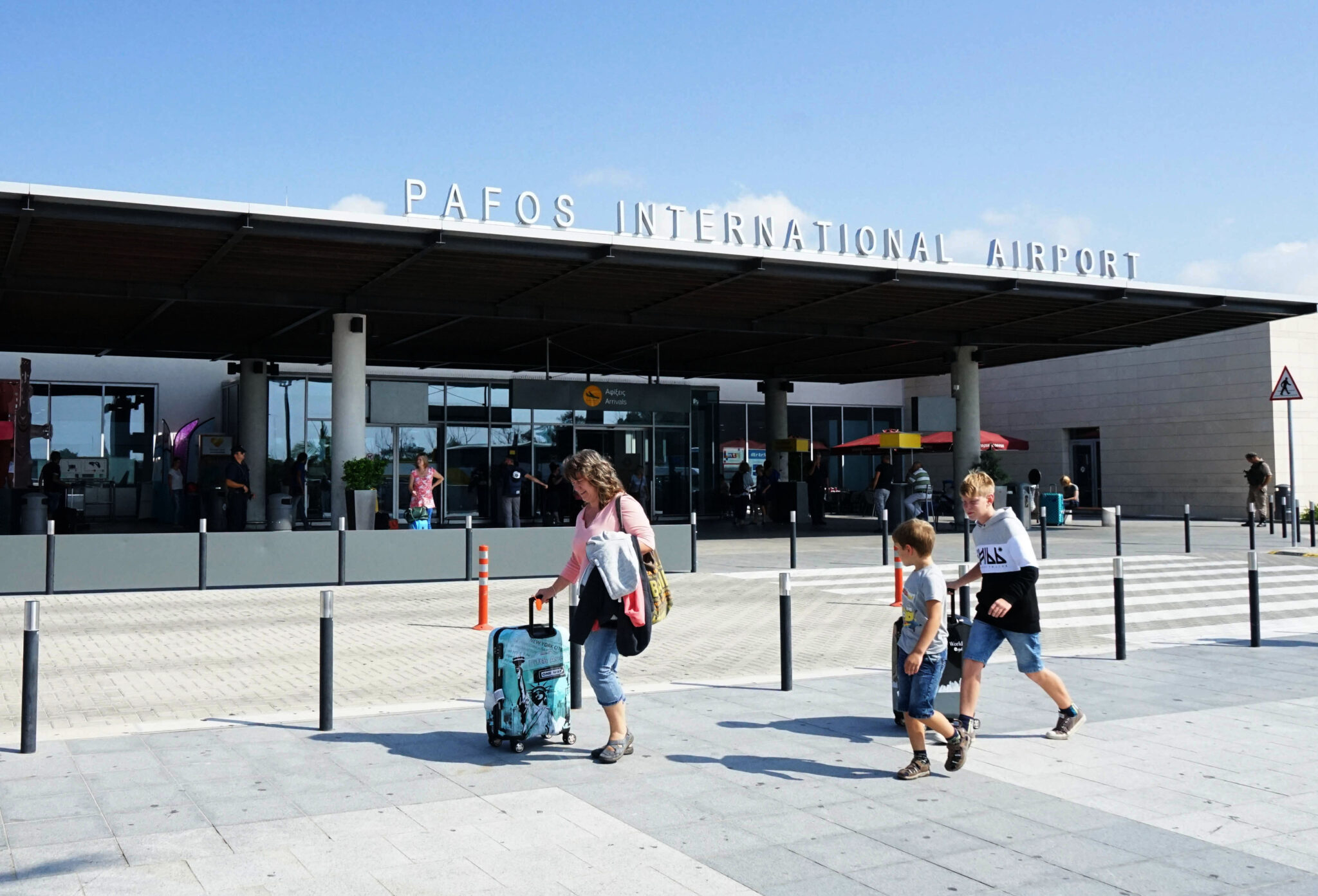 Ήθελαν να ταξιδέψουν Βαρσοβία από την Πάφο αλλά τους "τσάκωσαν" με πλαστά