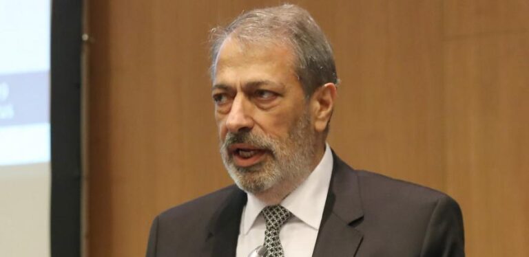 "Παραθυράκι" στον νόμο ψάχνει η Γεν. Εισαγγελία για τα τηλεπικοινωνιακά δεδομένα