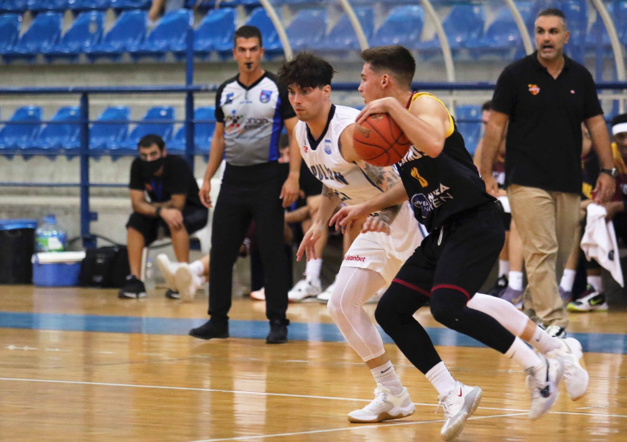 Πέρασε νικηφόρα από τη Λεμεσό ο Απόλλωνας, «διπλό» της ΑΕΚ επί του Αχιλλέα