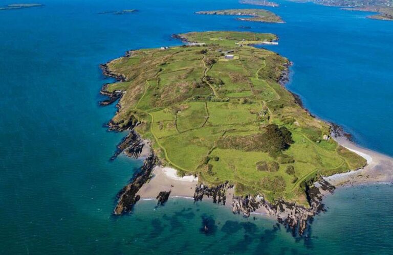 Κύπριος επιχειρηματίας απέκτησε νησί της Ιρλανδίας έναντι 5,5 εκατομμυρίων ευρώ