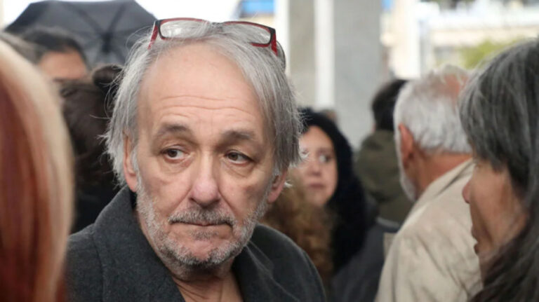 Διασωληνωμένος στην εντατική ο Ανδρέας Μικρούτσικος