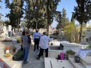 Οστά μικρού παιδιού εντοπίστηκαν στο κοιμητήριο Αγίου Γεωργίου στη Λάρνακα