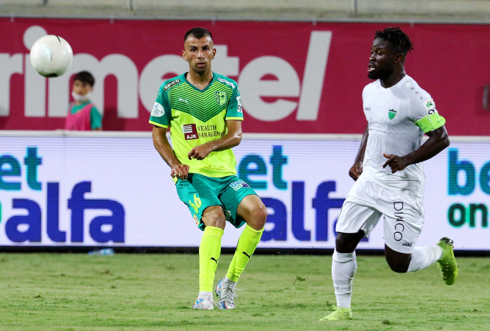 Η επιλογή με Μάμα και το ερωτηματικό με Μαρτίνεθ στην ΑΕΚ