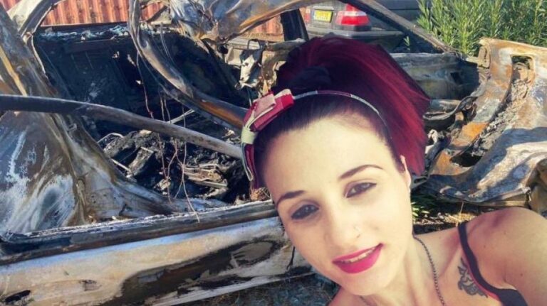 Το τελευταίο "αντίο" στη 32χρονη Έλενα που βρήκε φρικτό θάνατο