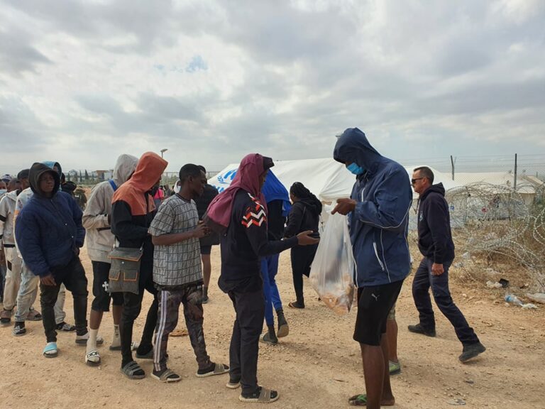 Ο Alpha στο Πουρνάρα: Μετανάστες μιλούν για άθλιες συνθήκες διαβίωσης (VID)