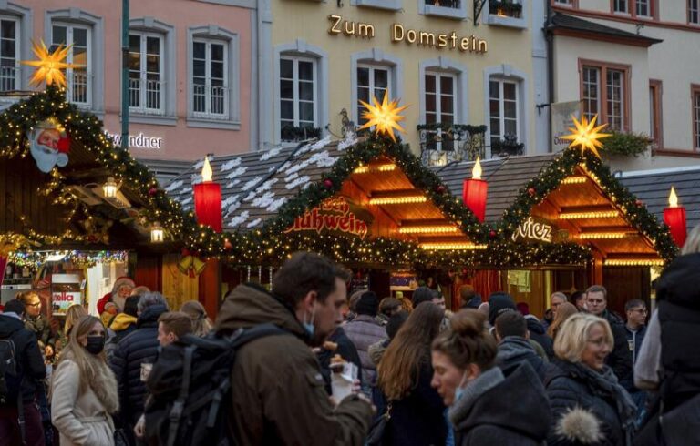 ΒΙΝΤΕΟ: Άνοιξε τις πύλες της η χριστουγεννιάτικη έκθεση της Βουδαπέστης